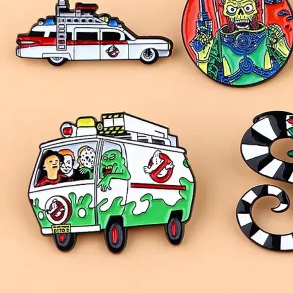 $3🎃HALLOWEEN MOVIE PIN🎃ENAMEL🎃NEW  $3 WHEN BUNDLED WITH 3 OR MORE ITEMS - Picture 7 of 16